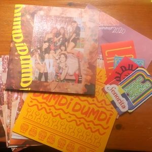 DUMDi DUMDi Sealed Collectable Summer 2020 Poster, Photos Cards & Stickers.